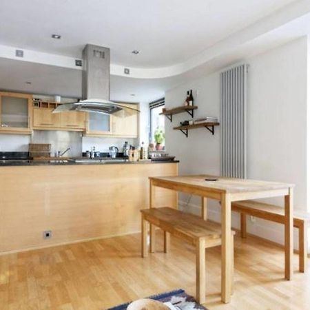 Peaceful Modern 2 Bedroom Flat With Water Views Londýn Exteriér fotografie